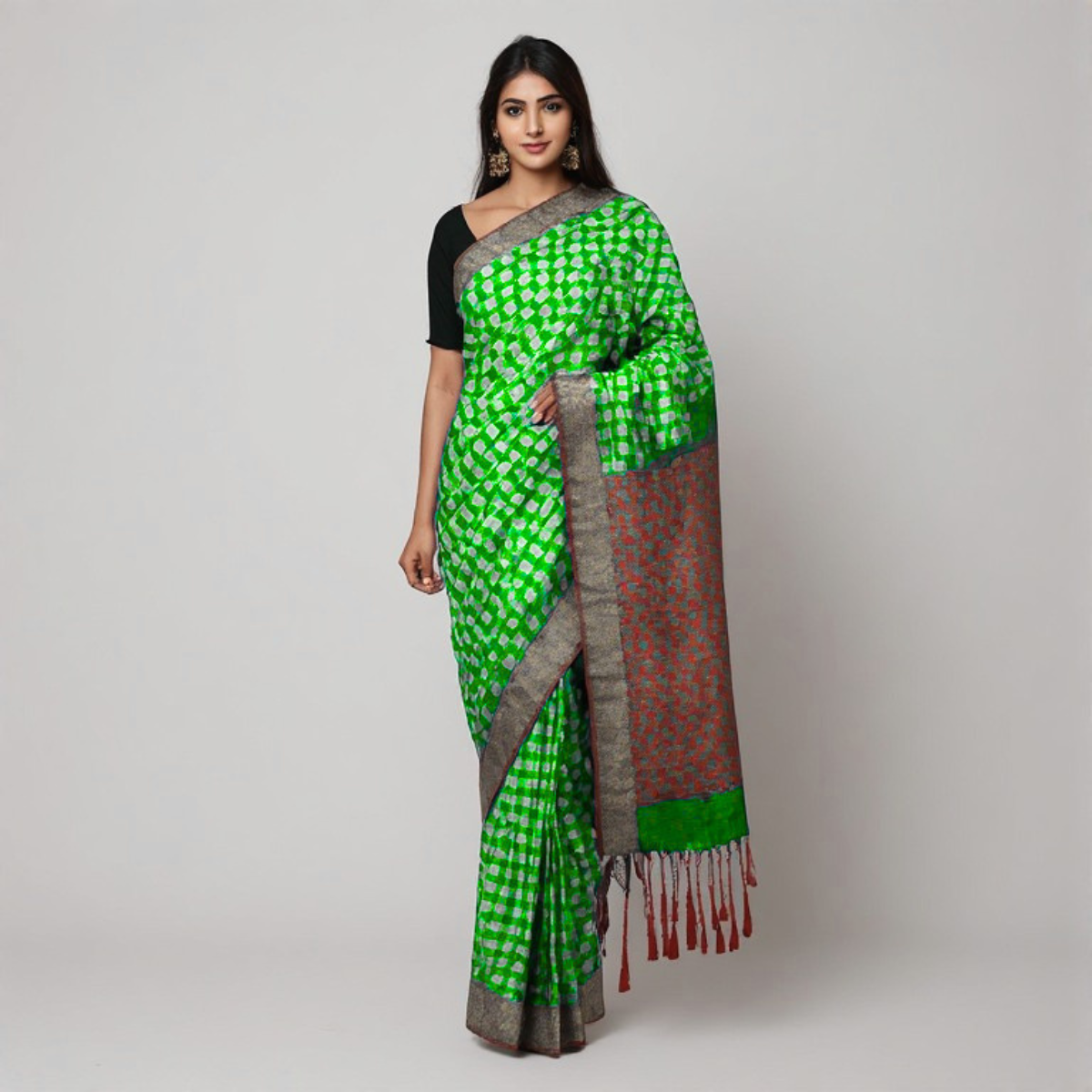 Women's Traditional Arani Cotton Saree - Checked Pattern - Image 3